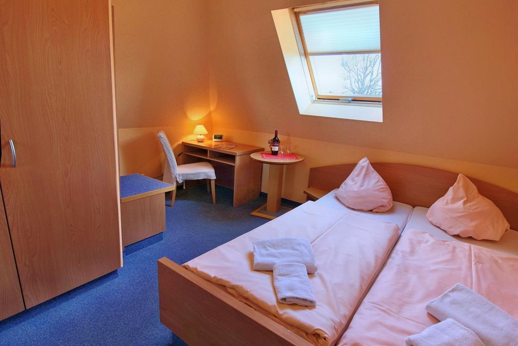Pension Mola Breege Room photo